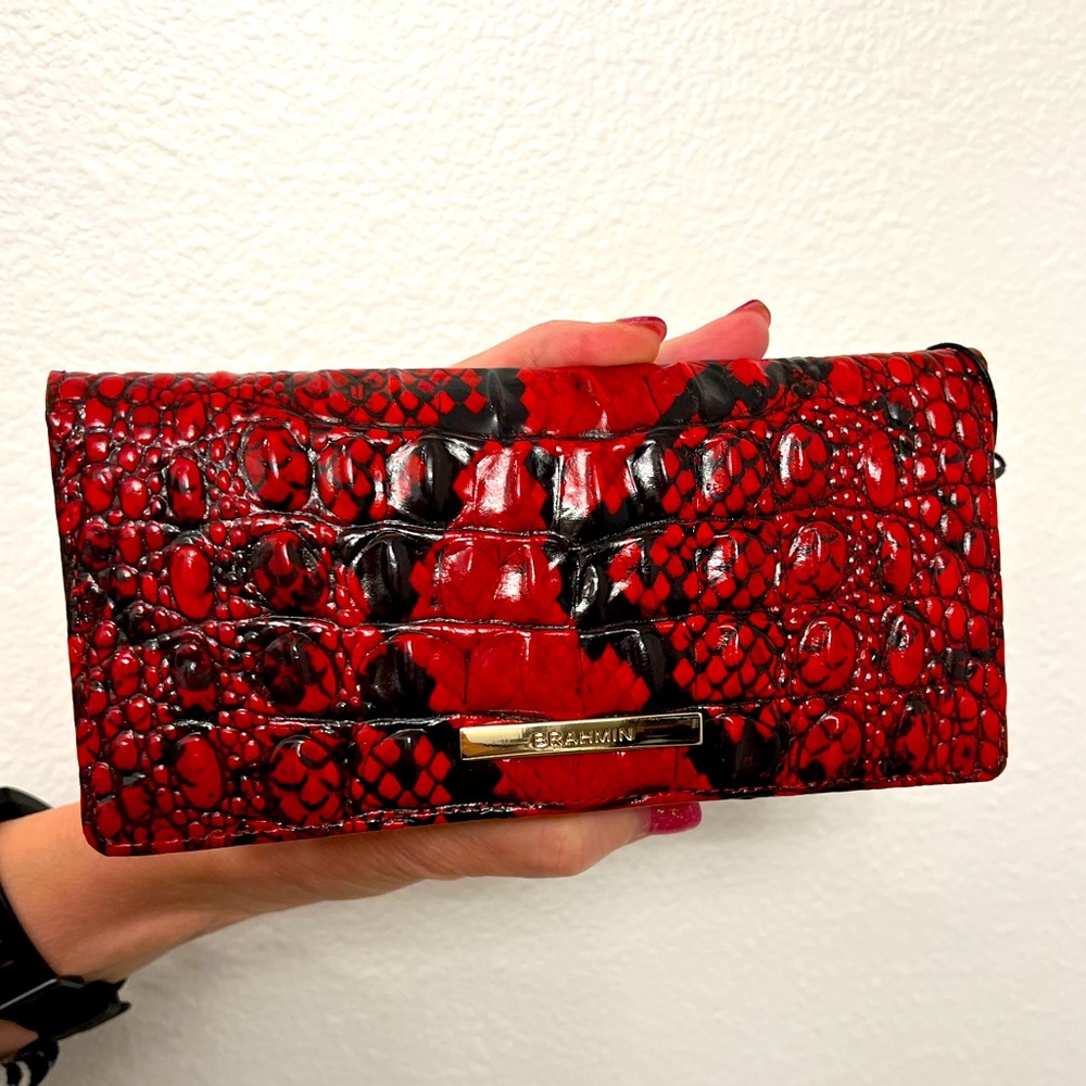 Brahmin crocodile wallet